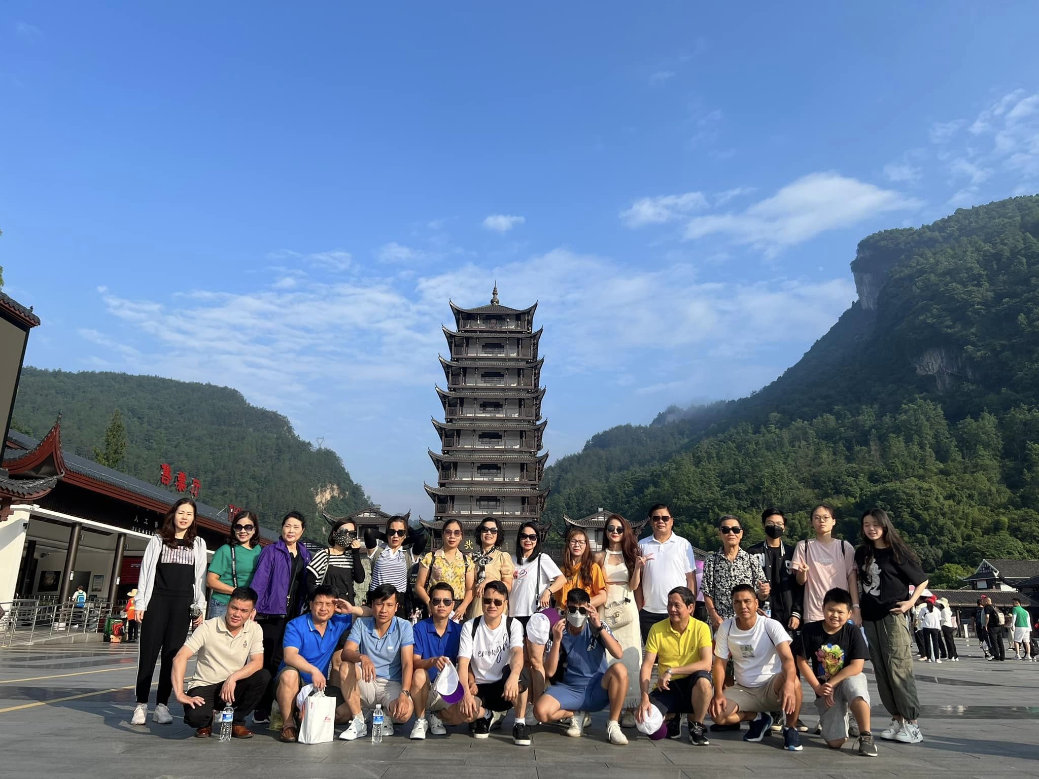 Tour Trương Gia Giới - Hồ Bảo Phong - Phượng Hoàng Cổ Trấn 5 ngày 4 đêm đường bay thẳng